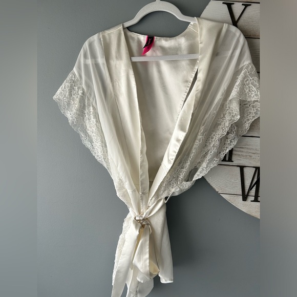 Lasenza White Satin/Lace Robe - Picture 1 of 6